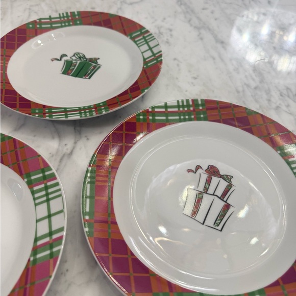 NEW Set of 3 PAI Festive Plaid Holiday Christmas Present China Plates - Picture 3 of 6